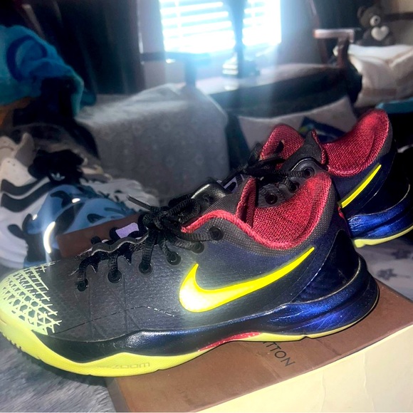 Nike Zoom Kobe Venomenon 4 Glow In The Dark Size 9 635578-003 Black Purple OG - Picture 6 of 6